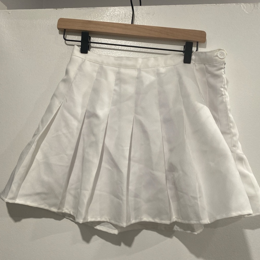 White tennis skirt